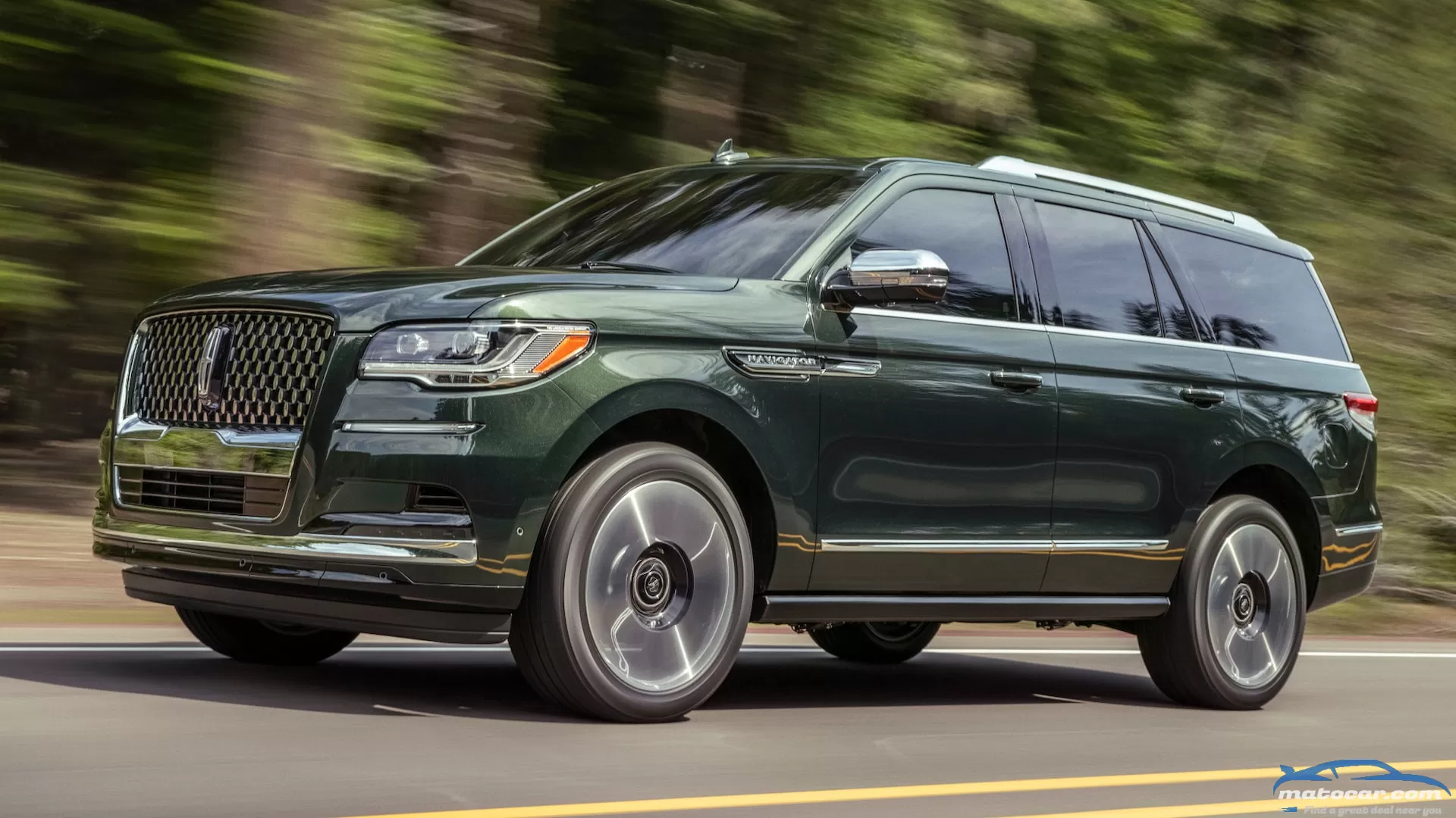 ’22 Lincoln Navigator First Drive: Watch the Road!? We Are!