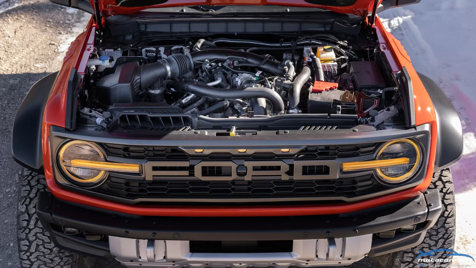 How Ford Upgraded a Family SUV Engine for Bronco Raptor Duty