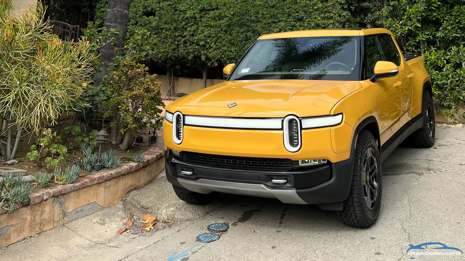 I Bought a Rivian R1T Electric Pickup Truck (and It Was Torture)