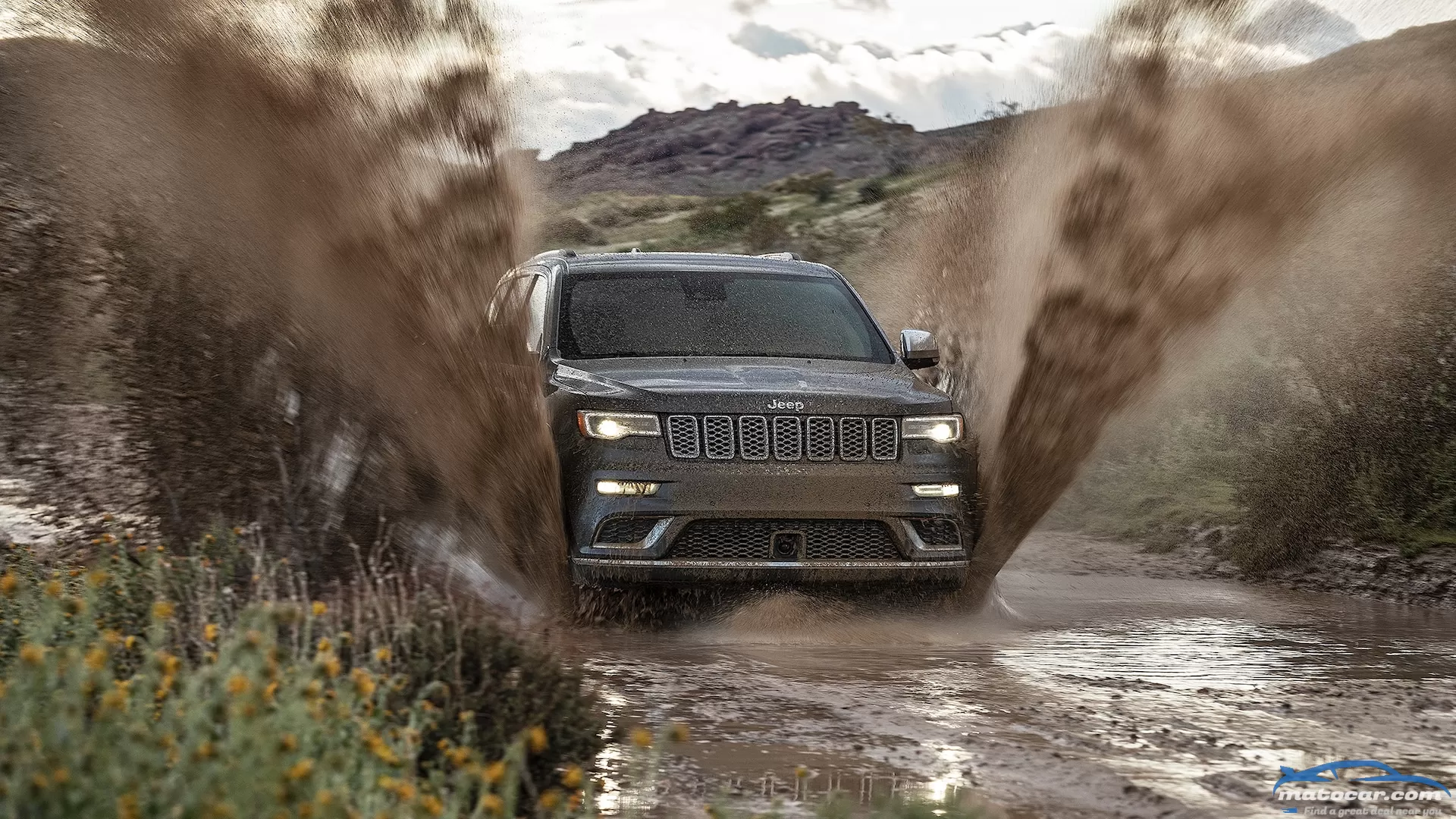 Production Ends on Old Grand Cherokee, But You Can Still Buy One New